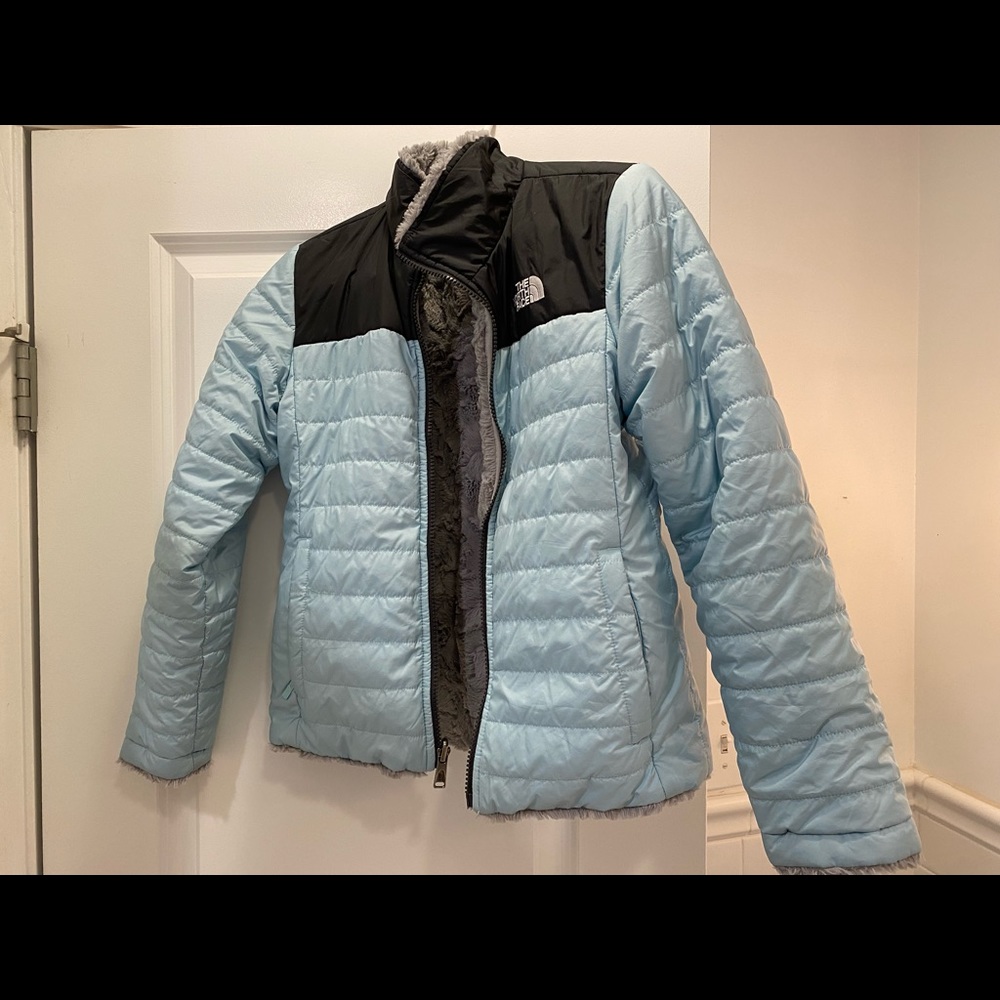 North Face Girl’s Winter Coat. Reversible. Fuzzy inside.